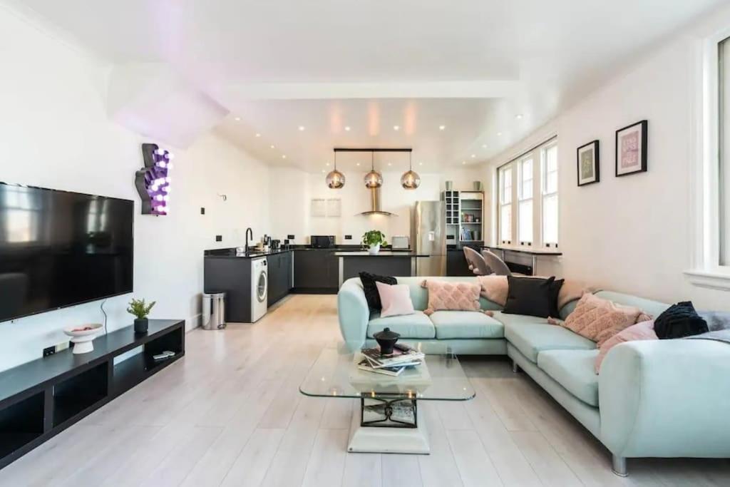 3 X Bedroom Riverside Flat With Hot Tub On Roof Terrace Londra Dış mekan fotoğraf