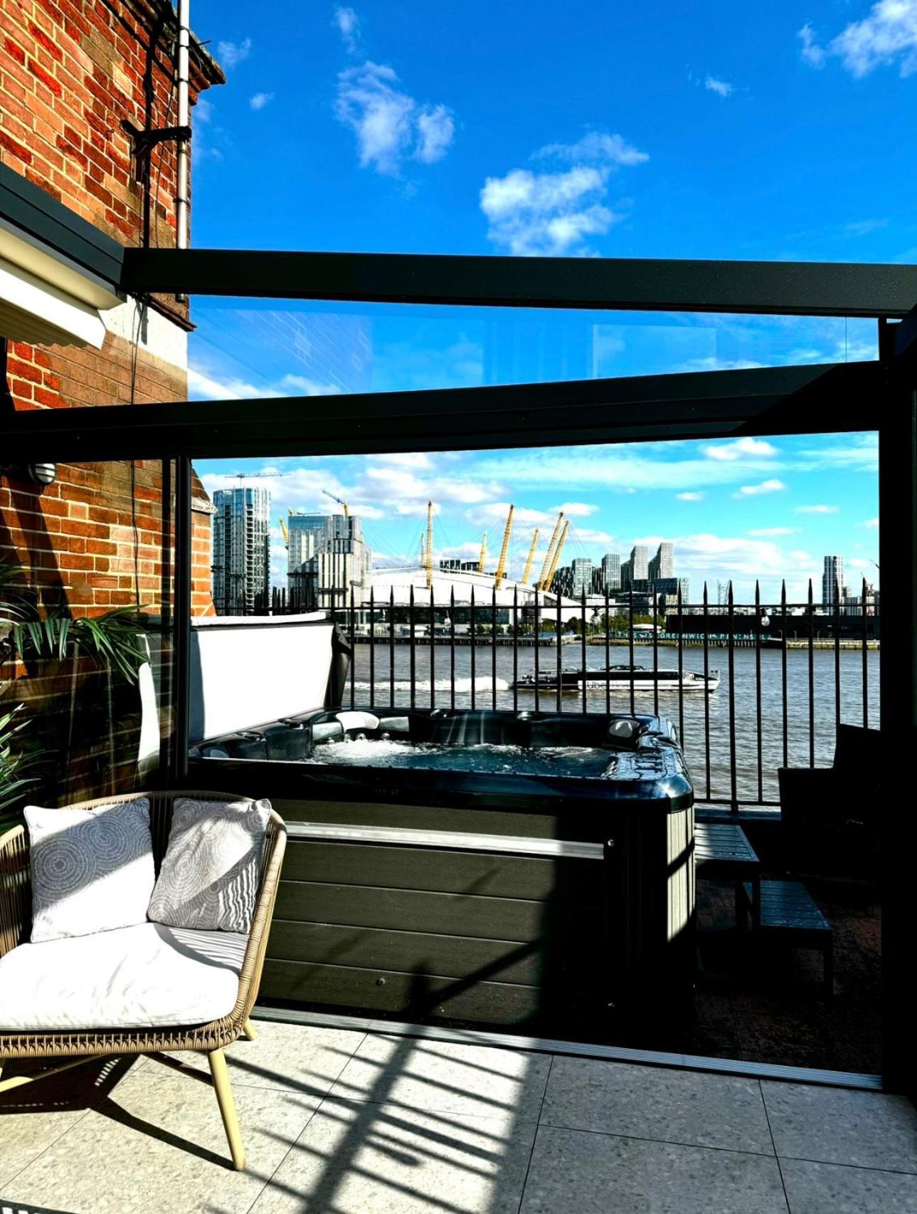 3 X Bedroom Riverside Flat With Hot Tub On Roof Terrace Londra Dış mekan fotoğraf